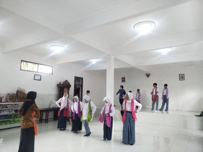 Rutinitas Latihan Menari 